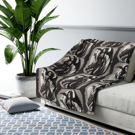 SHAPESHIFTING DRAGON Woman Fleece Blanket