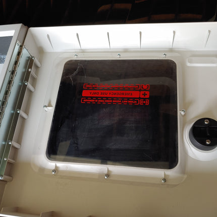 VINTAGE ALARMED AED WALL MOUNTED CABINET DEFIBRILLATOR EMERGENCY BOX