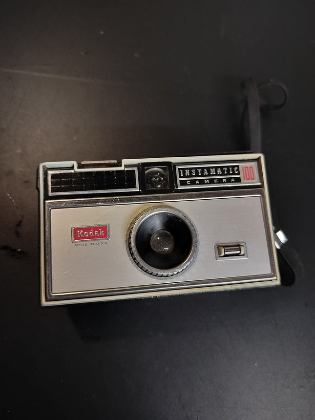 Vintage Kodak Instamatic 100 Camera