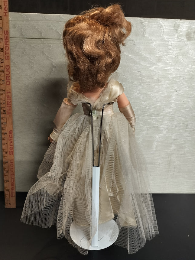 VINTAGE BEAUTIFUL OPEN SHUT EYES DOLL 18"