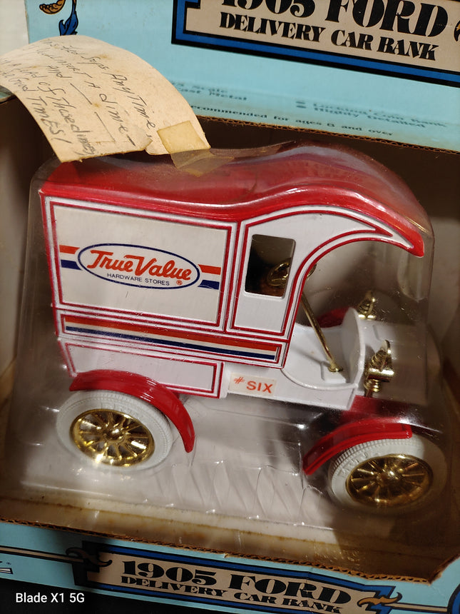 ERTL 1905 FORD DELIVERY CAR BANK True Value Die-Cast Metal