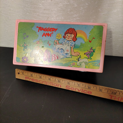 Raggedy Ann Bobbs Merrill Company Wind up Musical Playing Jewelry Box 1971