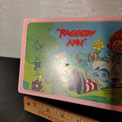Raggedy Ann Bobbs Merrill Company Wind up Musical Playing Jewelry Box 1971