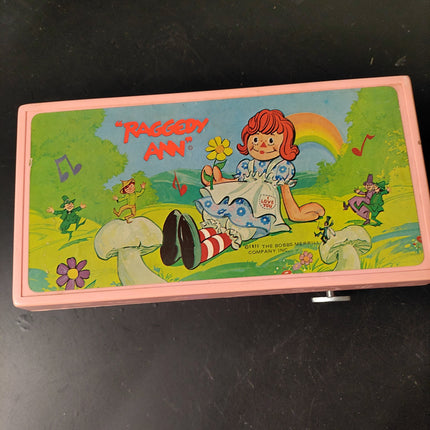 Raggedy Ann Bobbs Merrill Company Wind up Musical Playing Jewelry Box 1971